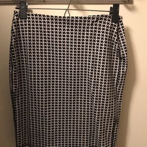 Old Navy Houndstooth Skirt